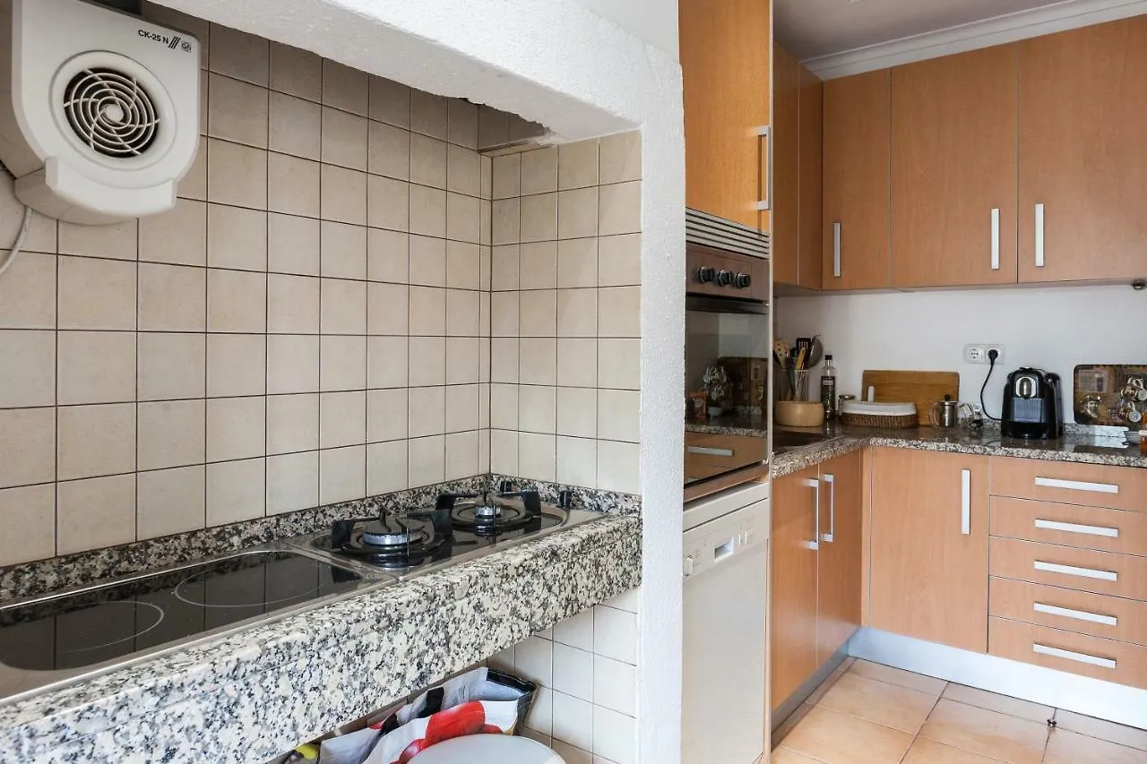 Altido Charming 1Br Apt With Workspace In Sao Bento Lisbon 0*,  Portugal